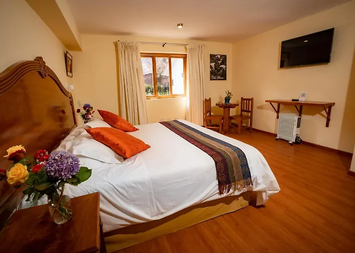 Agustos Hotel